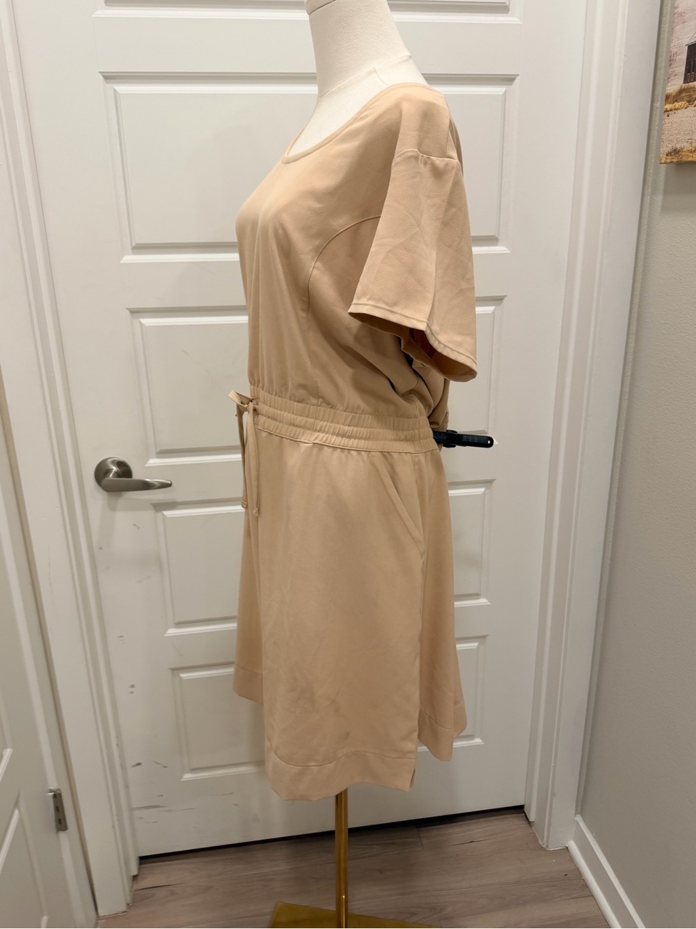 32 Degrees Casual Elastic Waist Short Sleeve Dress in Beige - Picture 4 of 6